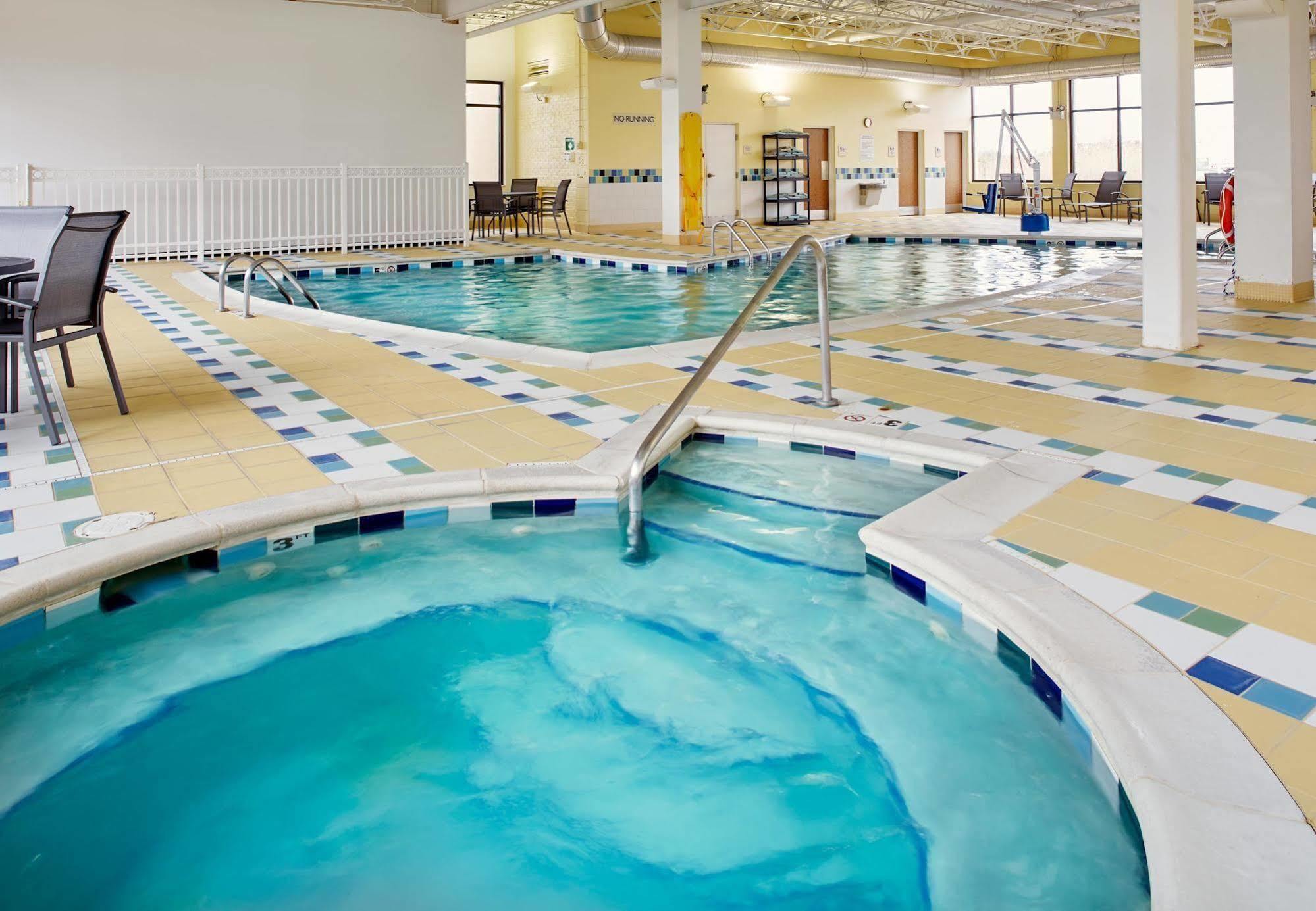 Fairfield Inn & Suites By Marriott Cleveland Beachwood Eksteriør billede